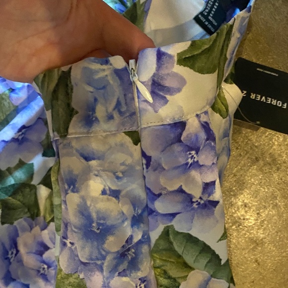 Forever 21 Floral Midi Skirt in Blue and Green - Picture 4 of 6